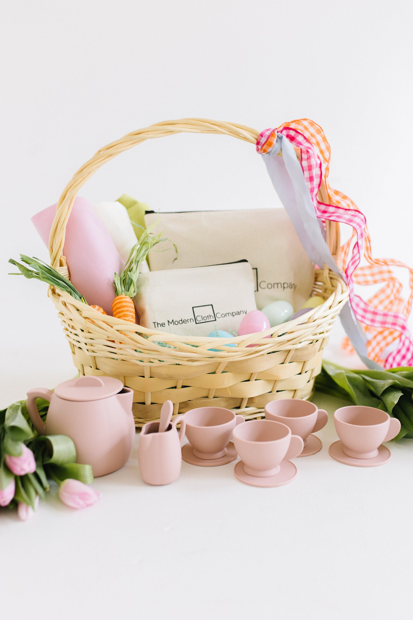 Tea Set in Blushing Pink